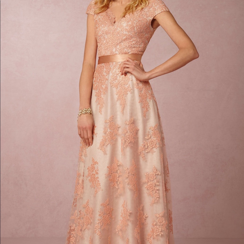 Aidan Mattox size 0 peach evening gown